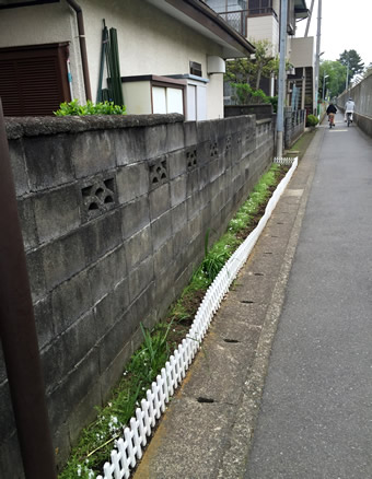 透かしブロックが多く、老朽化している2